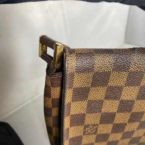 Louis Vuitton Musette Tango Damier - Picture 4 of 16